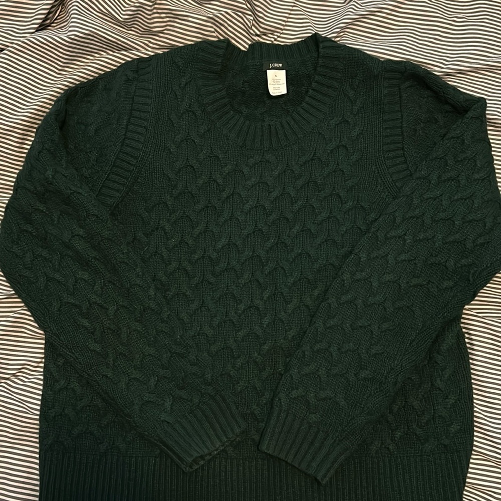 J. Crew cabled sweater sz XL dark green